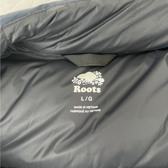 Men’s Navy Blue Roots Vest - Picture 3 of 6